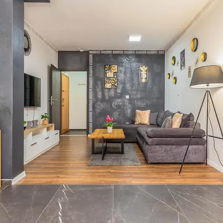 Downtown Deluxe * 오미스