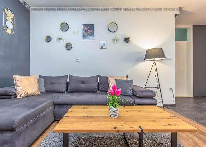 Downtown Deluxe Apartman Omis